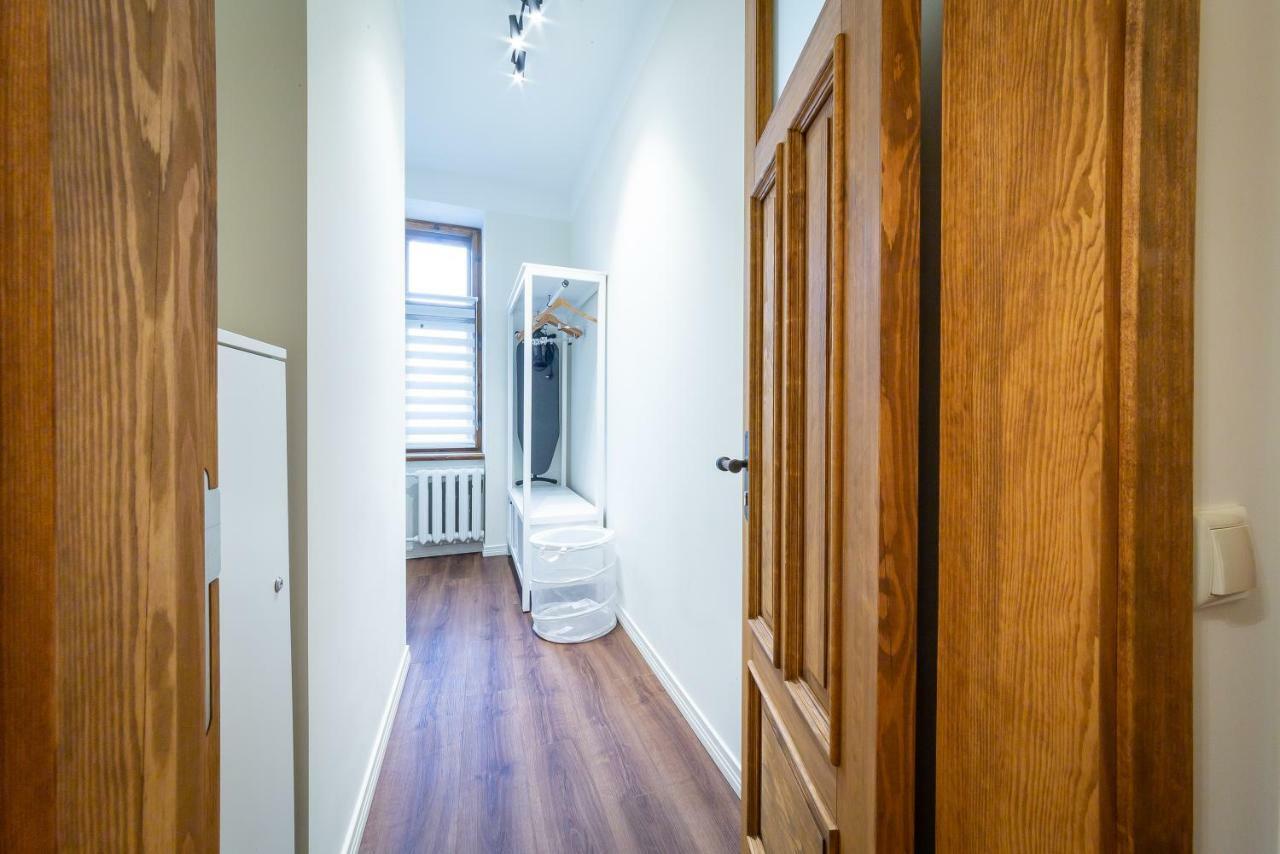 Stories Writer'S Ap 40Sqm Renovated Free Parking Lejlighed Riga Eksteriør billede