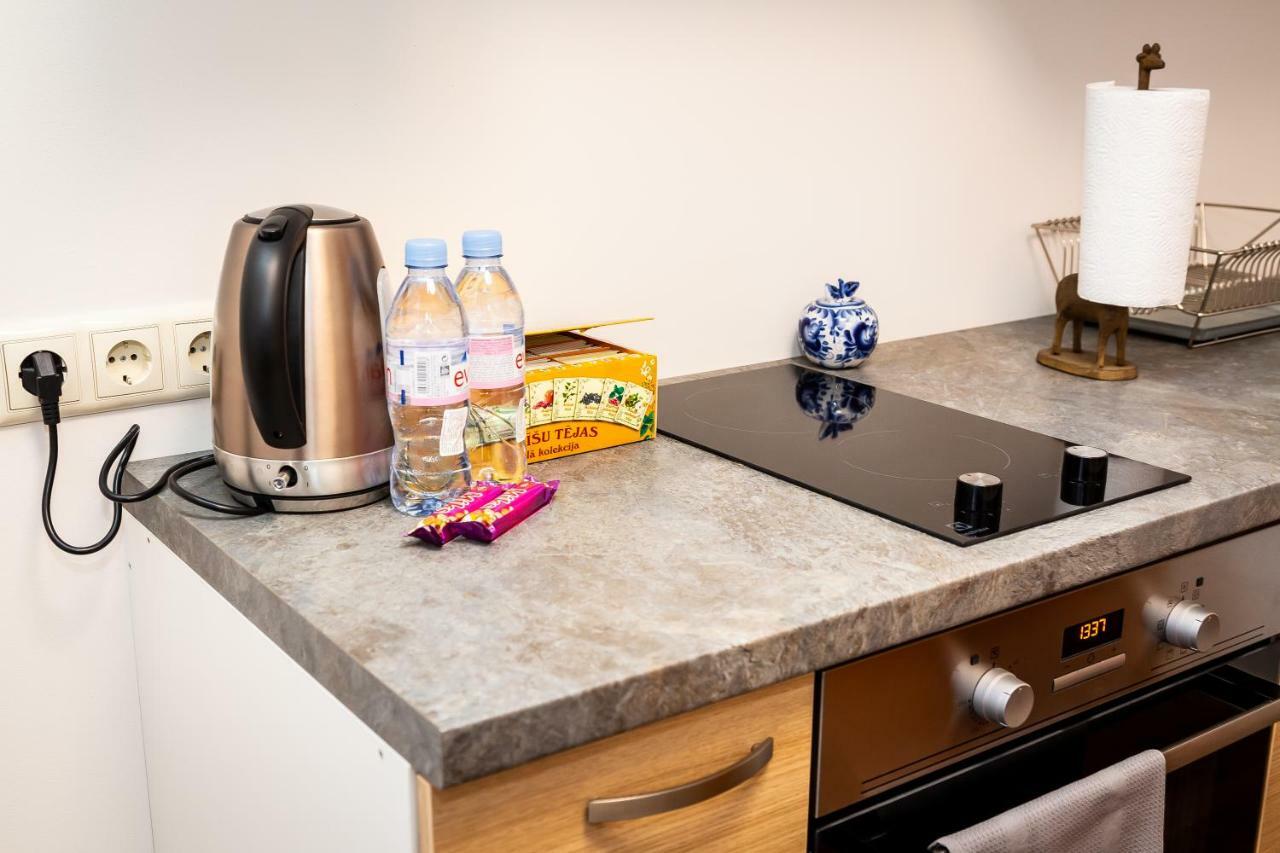 Stories Writer'S Ap 40Sqm Renovated Free Parking Lejlighed Riga Eksteriør billede