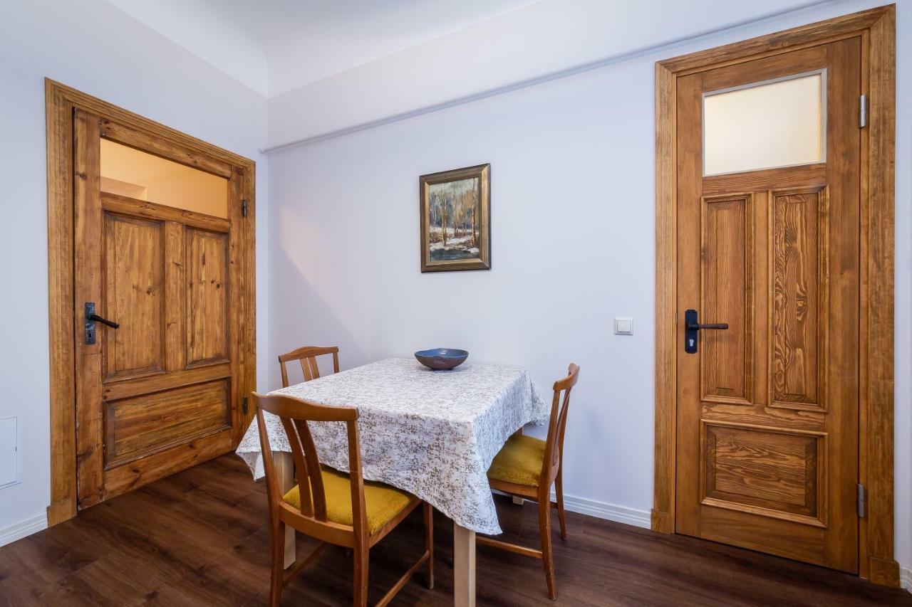 Stories Writer'S Ap 40Sqm Renovated Free Parking Lejlighed Riga Eksteriør billede