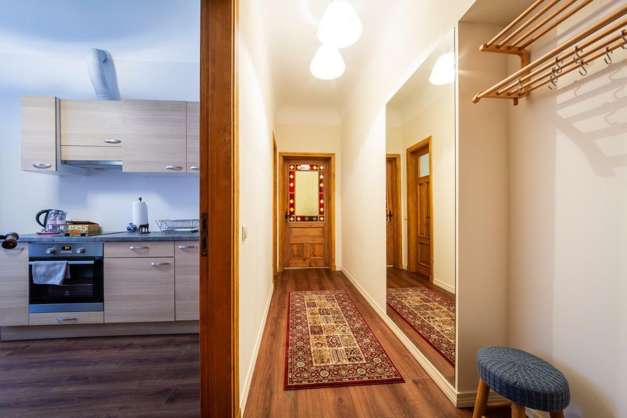 Stories Writer'S Ap 40Sqm Renovated Free Parking Lejlighed Riga Eksteriør billede