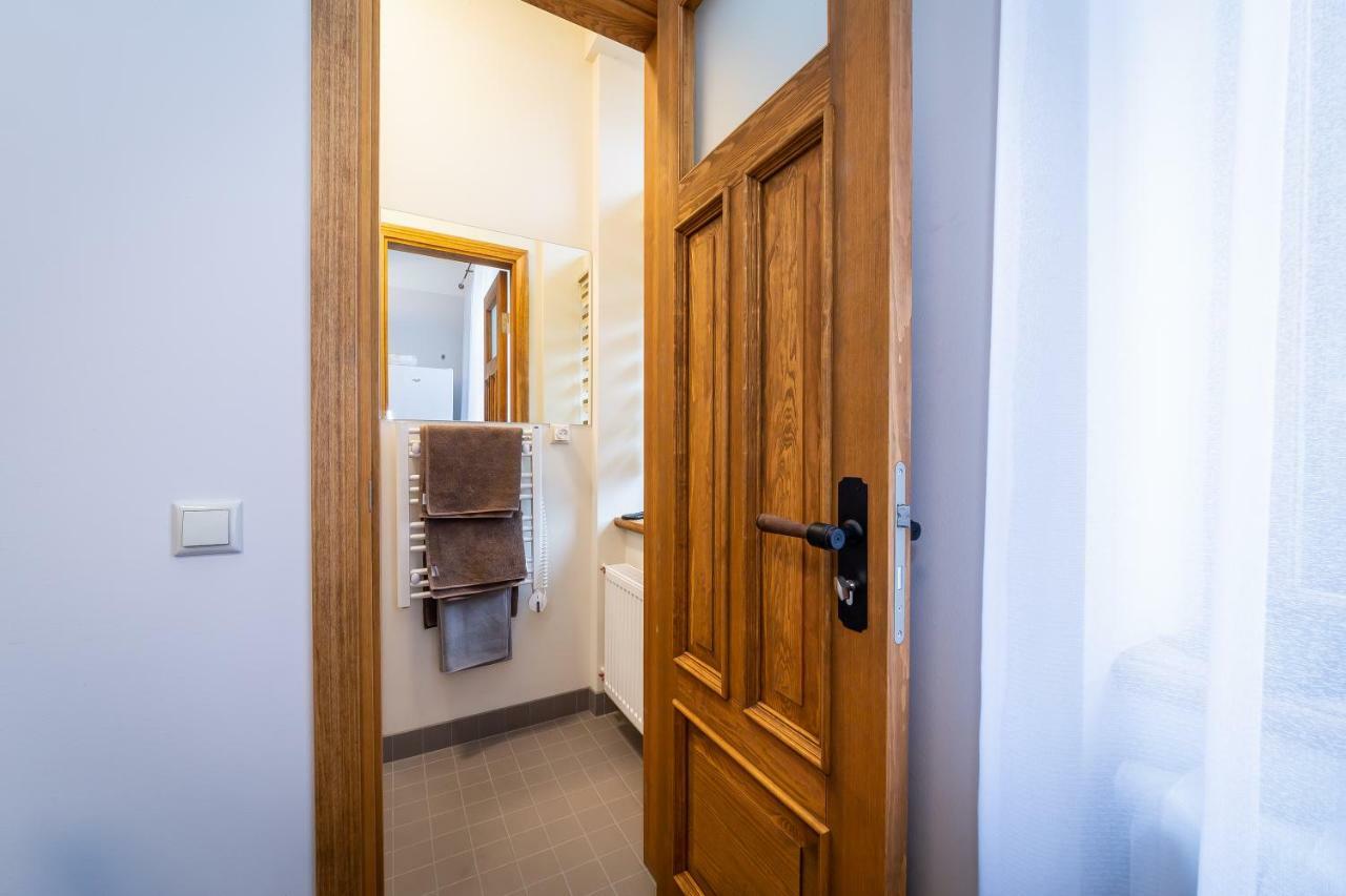 Stories Writer'S Ap 40Sqm Renovated Free Parking Lejlighed Riga Eksteriør billede